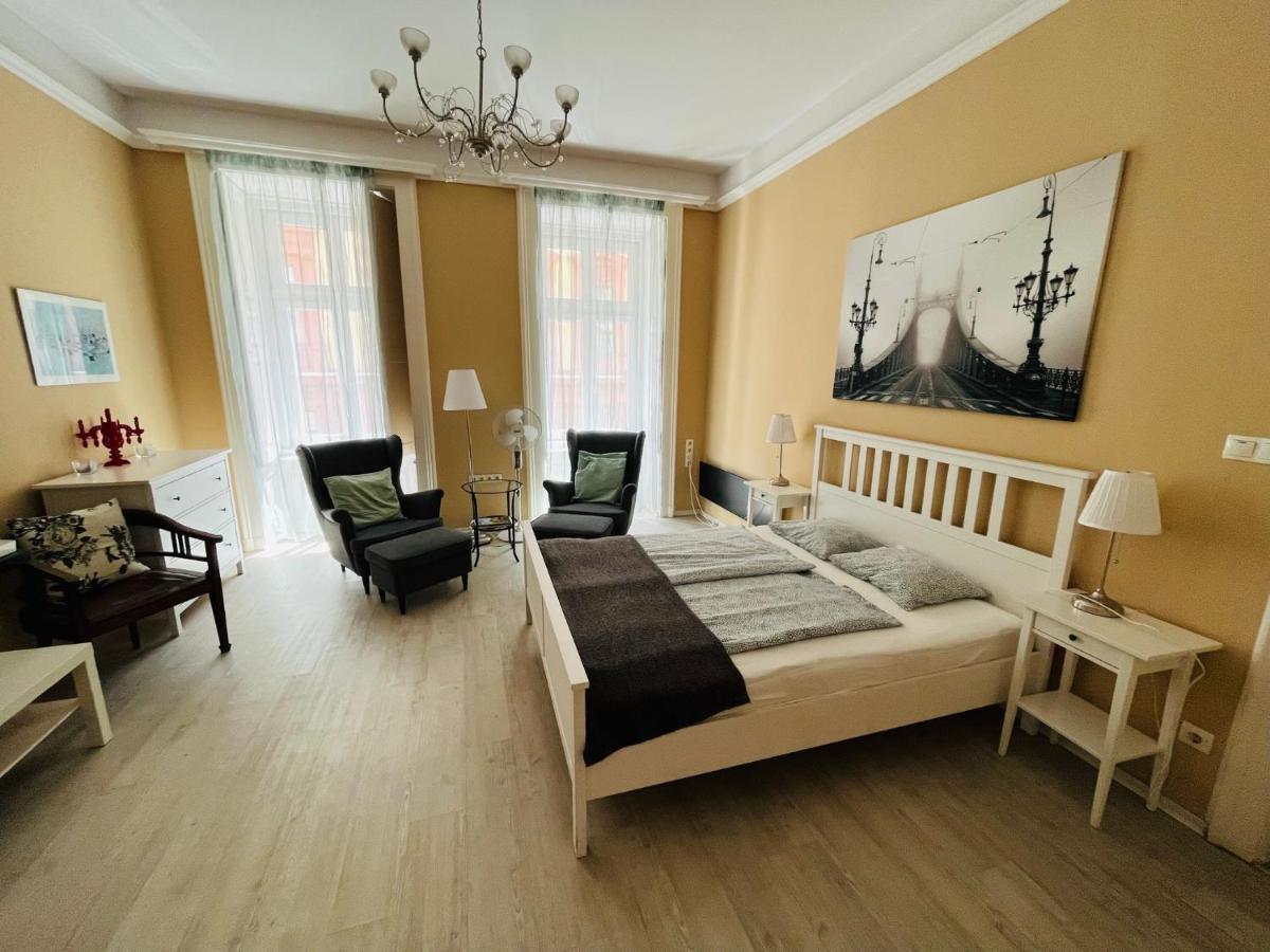 Academy Home - Elegant Place Next To The Parliament Budapeşte Dış mekan fotoğraf